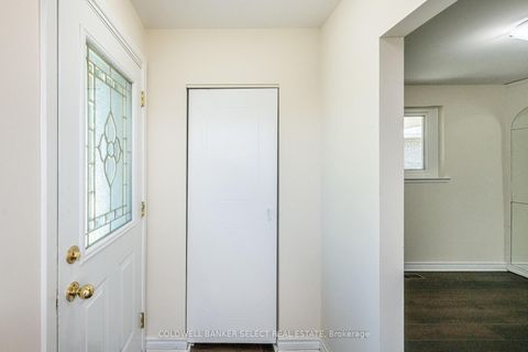 Photo 5 at 8 Millview Court, Clairville, Toronto