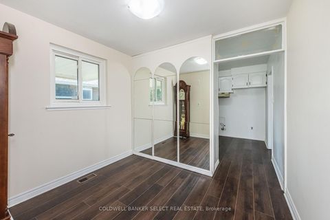 Photo 6 at 8 Millview Court, Clairville, Toronto