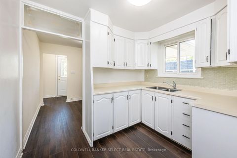 Photo 8 at 8 Millview Court, Clairville, Toronto