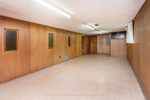Photo 33 at 8 Millview Court, Clairville, Toronto