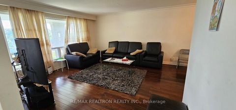 Photo 19 at 6 Canton Avenue, CFB, Toronto