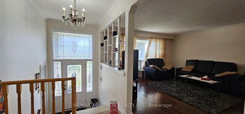 Photo 20 at 6 Canton Avenue, CFB, Toronto