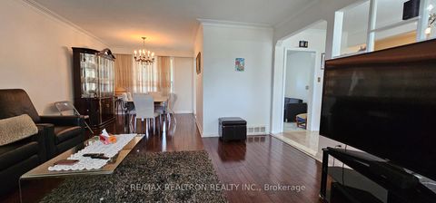 Photo 27 at 6 Canton Avenue, CFB, Toronto