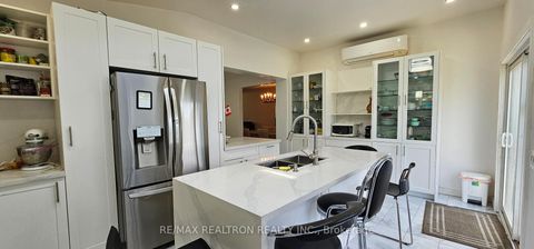 Photo 36 at 6 Canton Avenue, CFB, Toronto