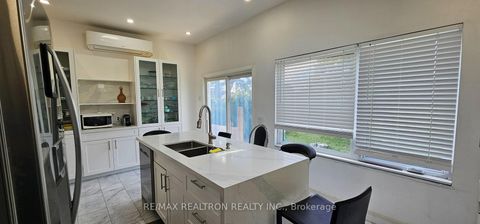 Photo 38 at 6 Canton Avenue, CFB, Toronto