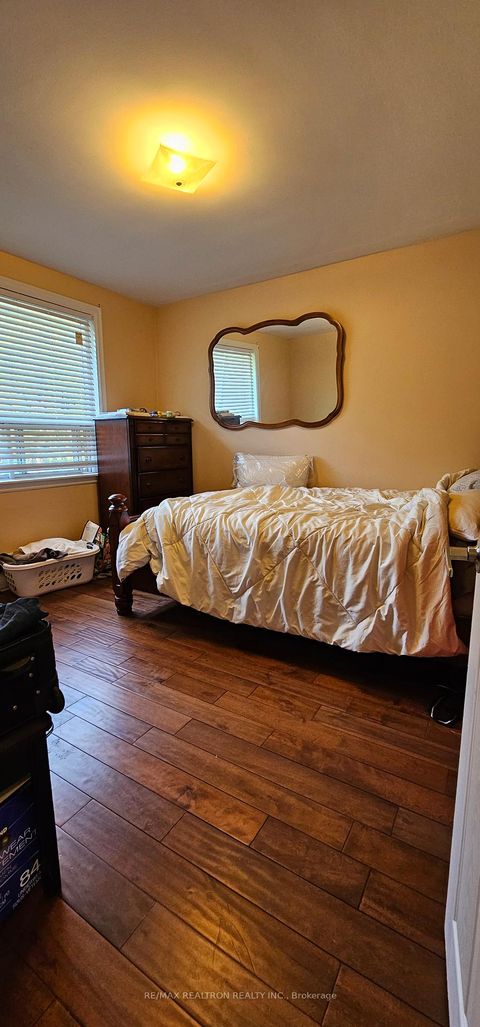 Photo 44 at 6 Canton Avenue, CFB, Toronto
