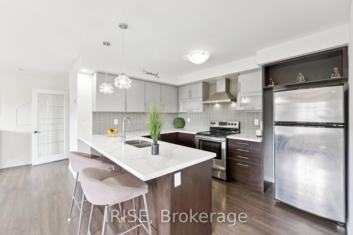 Photo 14 at 49 Golden Springs Drive, Northwest Brampton, Brampton