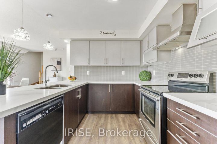 Photo 16 at 49 Golden Springs Drive, Northwest Brampton, Brampton