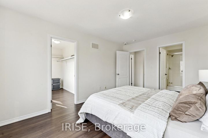 Photo 21 at 49 Golden Springs Drive, Northwest Brampton, Brampton