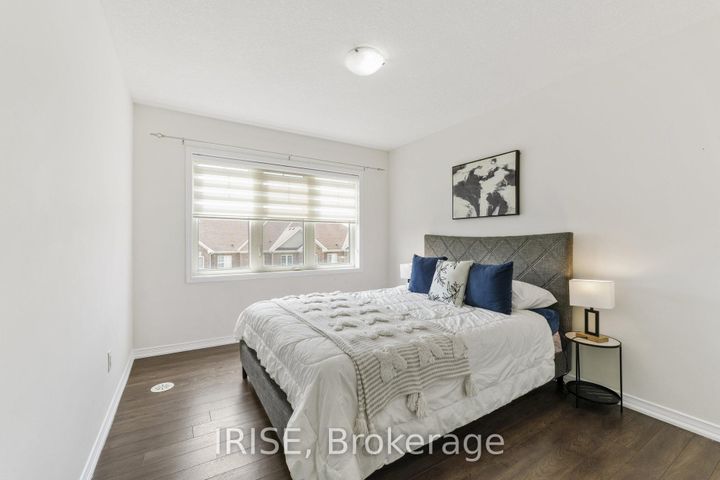 Photo 24 at 49 Golden Springs Drive, Northwest Brampton, Brampton