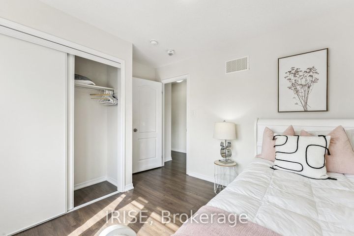 Photo 26 at 49 Golden Springs Drive, Northwest Brampton, Brampton