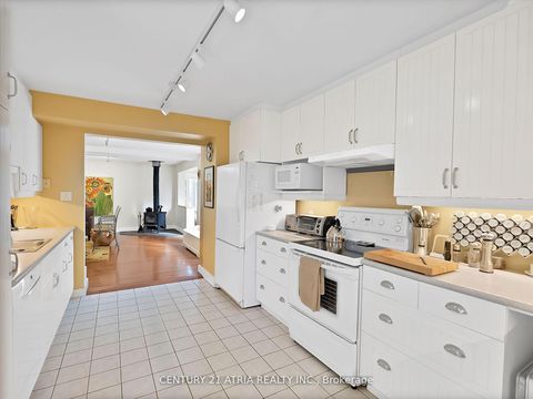 Photo 10 at 14210 7th Concession Road, Rural King, King