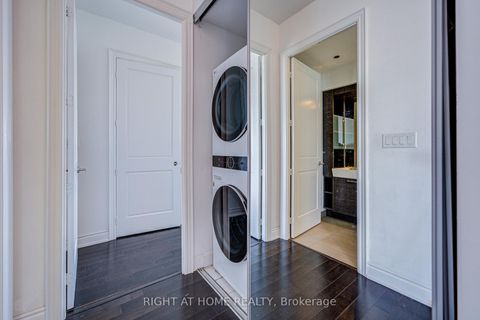 Photo 5 at 7405 - 388 Yonge Street, Bay Street Corridor, Toronto Photo 5 at 7405 - 388 Yonge Street, Bay Street Corridor, Toronto