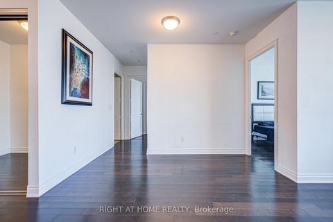 Photo 15 at 7405 - 388 Yonge Street, Bay Street Corridor, Toronto Photo 15 at 7405 - 388 Yonge Street, Bay Street Corridor, Toronto