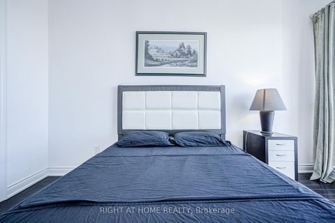 Photo 18 at 7405 - 388 Yonge Street, Bay Street Corridor, Toronto