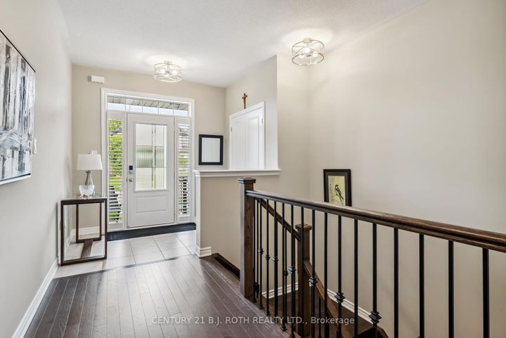 Photo 4 at 42 Glenhaven Court, Port Perry, Scugog