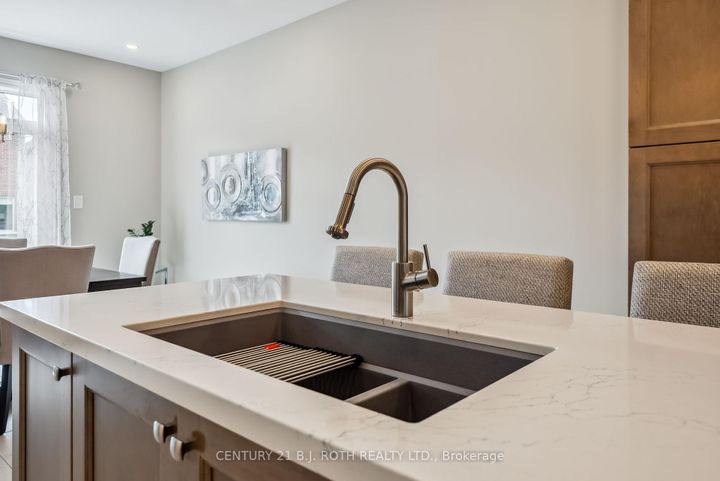Photo 11 at 42 Glenhaven Court, Port Perry, Scugog