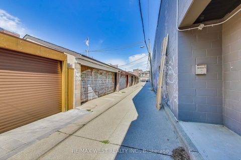 Photo 44 at 21 Rolyat Street, Bellwoods, Toronto