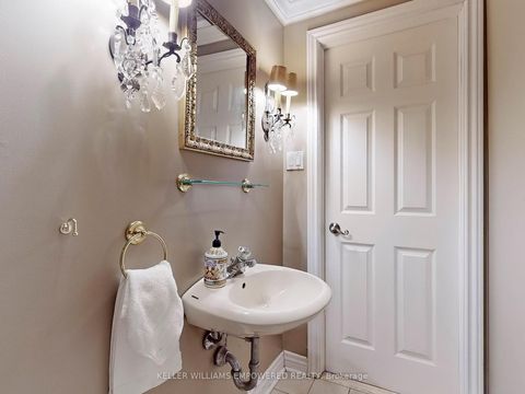 Photo 14 at 315 Woodland Acres Crescent, Rural Vaughan, Vaughan