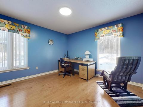Photo 22 at 315 Woodland Acres Crescent, Rural Vaughan, Vaughan