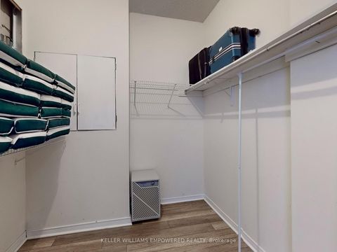 Photo 30 at 315 Woodland Acres Crescent, Rural Vaughan, Vaughan