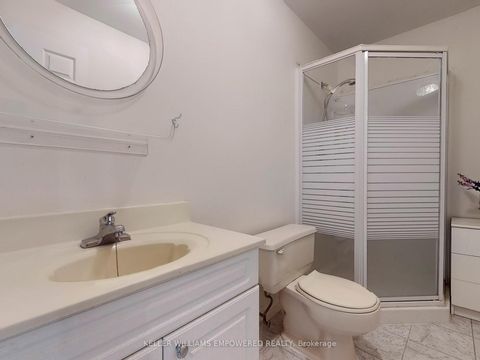Photo 33 at 315 Woodland Acres Crescent, Rural Vaughan, Vaughan