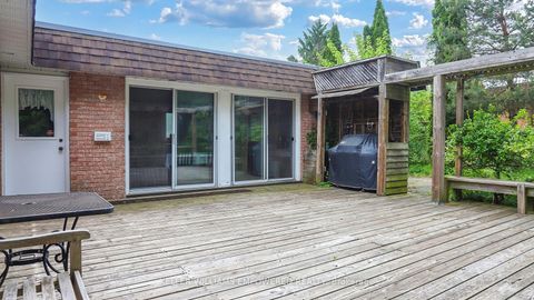 Photo 35 at 315 Woodland Acres Crescent, Rural Vaughan, Vaughan