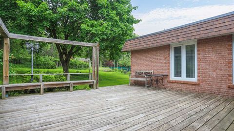Photo 37 at 315 Woodland Acres Crescent, Rural Vaughan, Vaughan