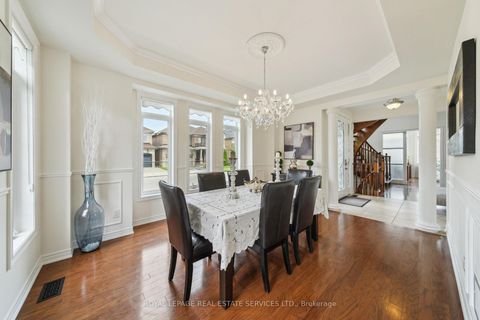 Photo 10 at 3150 Trailside Drive, GO Glenorchy, Oakville