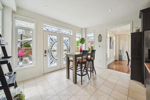 Photo 15 at 3150 Trailside Drive, GO Glenorchy, Oakville