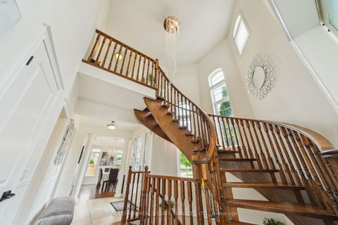 Photo 23 at 3150 Trailside Drive, GO Glenorchy, Oakville