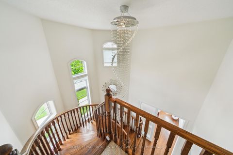 Photo 24 at 3150 Trailside Drive, GO Glenorchy, Oakville