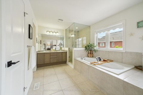 Photo 28 at 3150 Trailside Drive, GO Glenorchy, Oakville