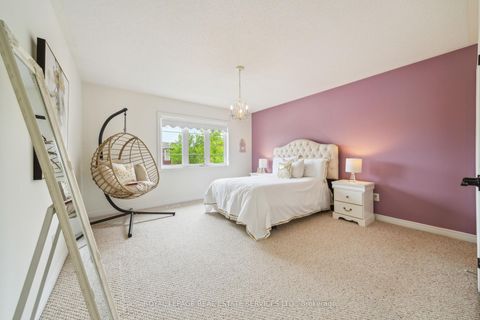 Photo 30 at 3150 Trailside Drive, GO Glenorchy, Oakville