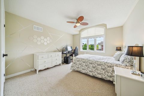 Photo 32 at 3150 Trailside Drive, GO Glenorchy, Oakville