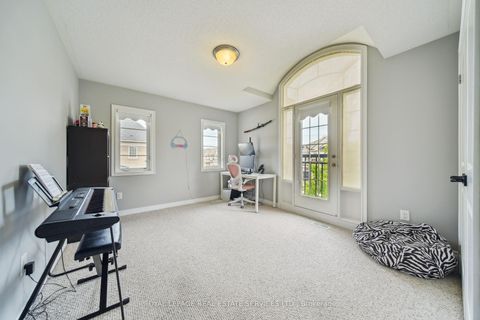 Photo 33 at 3150 Trailside Drive, GO Glenorchy, Oakville