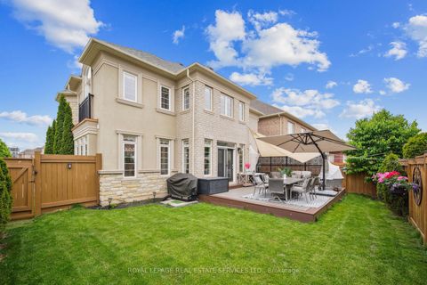 Photo 44 at 3150 Trailside Drive, GO Glenorchy, Oakville