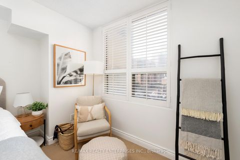 Photo 20 at 610 - 25 Grenville Street, Bay Street Corridor, Toronto