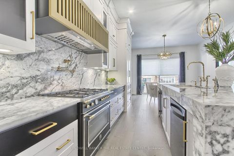 Photo 11 at 92 Maple Fields Circle, Aurora Estates, Aurora Photo 11 at 92 Maple Fields Circle, Aurora Estates, Aurora