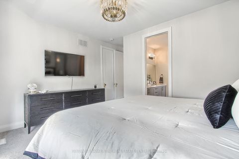 Photo 29 at 92 Maple Fields Circle, Aurora Estates, Aurora Photo 29 at 92 Maple Fields Circle, Aurora Estates, Aurora