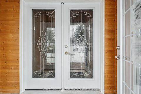 Photo 3 at 118 Queen Street, Central Newmarket, Newmarket Photo 3 at 118 Queen Street, Central Newmarket, Newmarket