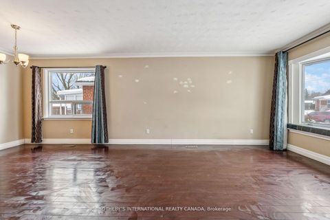 Photo 7 at 118 Queen Street, Central Newmarket, Newmarket