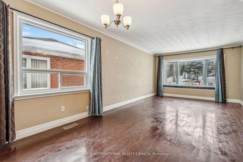 Photo 8 at 118 Queen Street, Central Newmarket, Newmarket