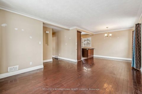 Photo 13 at 118 Queen Street, Central Newmarket, Newmarket