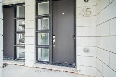 Photo 3 at 45 Globemaster Lane, Oak Ridges, Richmond Hill