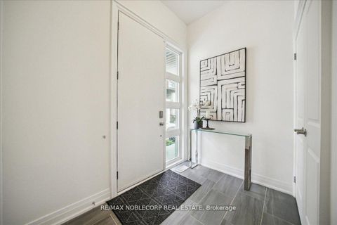 Photo 5 at 45 Globemaster Lane, Oak Ridges, Richmond Hill