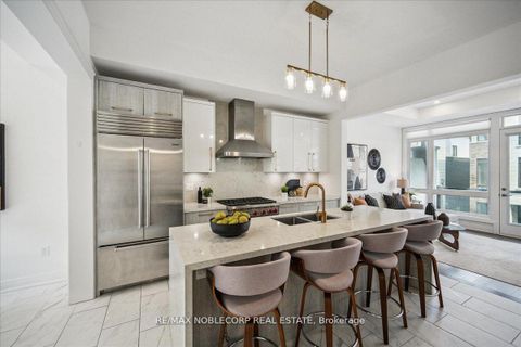 Photo 11 at 45 Globemaster Lane, Oak Ridges, Richmond Hill
