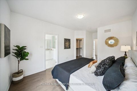 Photo 29 at 45 Globemaster Lane, Oak Ridges, Richmond Hill