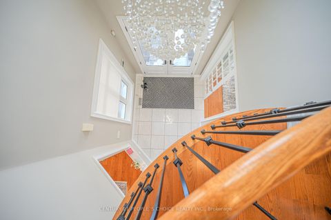 Photo 5 at 39 Munsie Drive, Nobleton, King