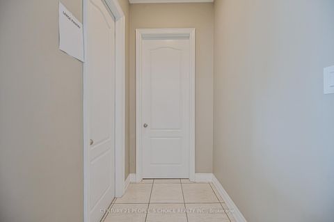 Photo 13 at 39 Munsie Drive, Nobleton, King